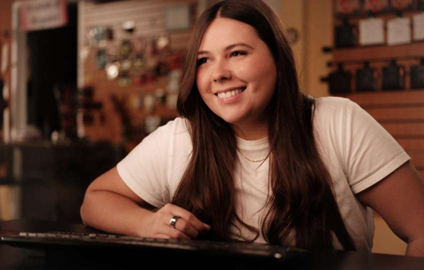 Vevo DSCVR Artist of the Year Gigi Perez Releases Short Film, ‘Back to the Beach’