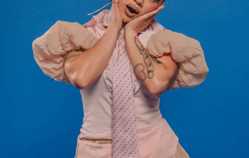 Alt Pop singer SAILORR for VEVO